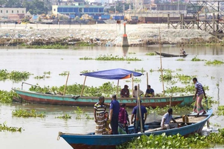 তুরাগ নদীতে ট্রলারডুবি : ৫ জনের লাশ উদ্ধার