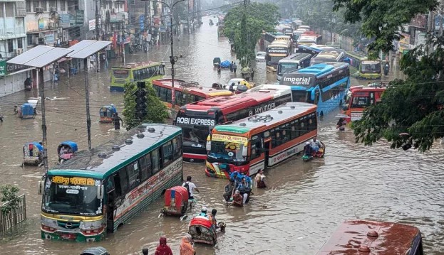 ৭৩০ কোটি টাকা ব্যয় : তবুও ৩ ঘণ্টার বৃষ্টিতেই ডুবলো ঢাকা