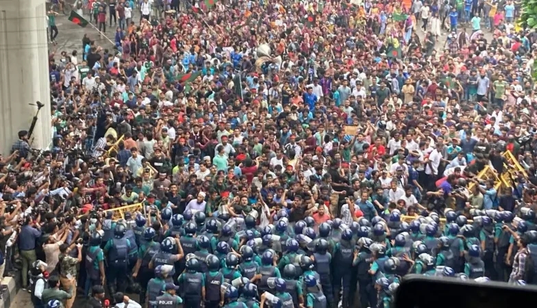 রায় : ৯৩ শতাংশ সাধারণ মেধা, ৫ শতাংশ মুক্তিযোদ্ধা মেধা, ২ শতাংশ অন্যান্য মেধা থেকে সরকারি চাকরিতে নিয়োগ