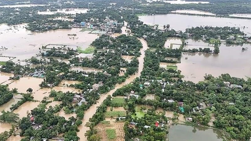 বন্যায় ১৩ জনের মৃত্যু : ক্ষতিগ্রস্ত ৪৫ লাখ মানুষ