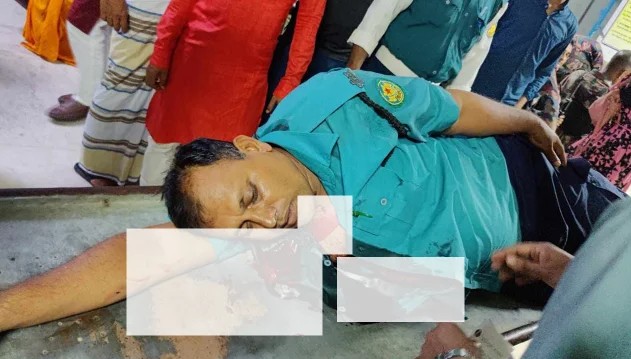 যাত্রাবাড়ীতে ট্রাফিক পুলিশ কনস্টেবলকে ধারালো অস্ত্র দিয়ে জখম!