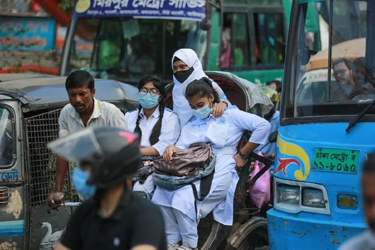 অনেক শিক্ষার্থী ক্লাসে আসছে না : ঝরে পড়তে পারে ‘কিছু’