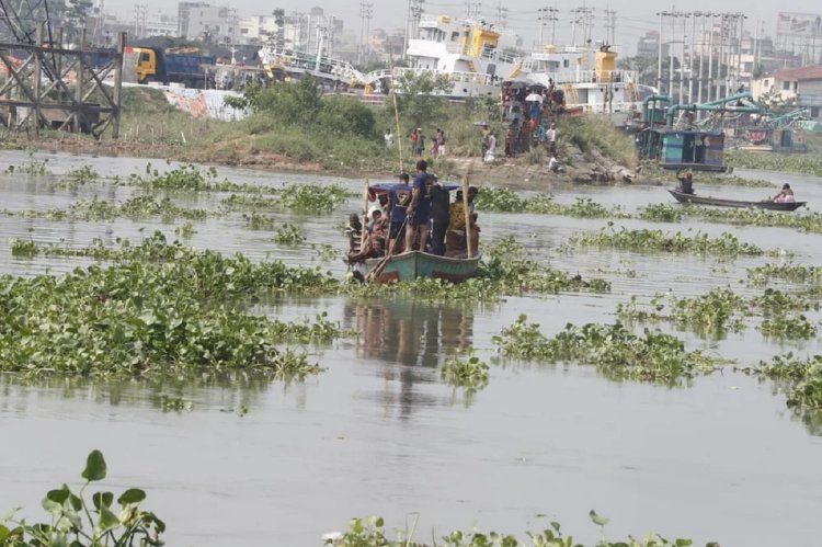 তুরাগ নদে নৌকাডুবিতে নিখোঁজ মা-মেয়ের মরদেহ উদ্ধার