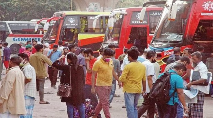 জ্বালানি তেলের মূল্যবৃদ্ধির প্রতিবাদে ঢাকায় বাস বন্ধ