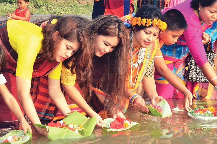 পাহাড়ে পাহাড়ে প্রাণের উৎসব বৈসাবি শুরু।