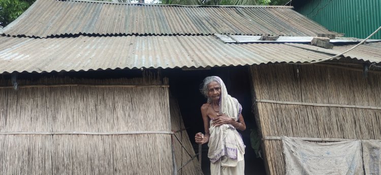 ‘একটি ঘর পেলে শেখের বেটির জন্য মন খুলে দোয়া করিতাম।’