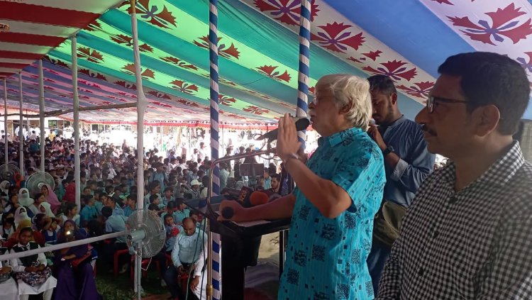 জাফর ইকবাল : যে দেশে মানুষের মধ্যে জ্ঞান আছে, তাঁরা বড়লোক।