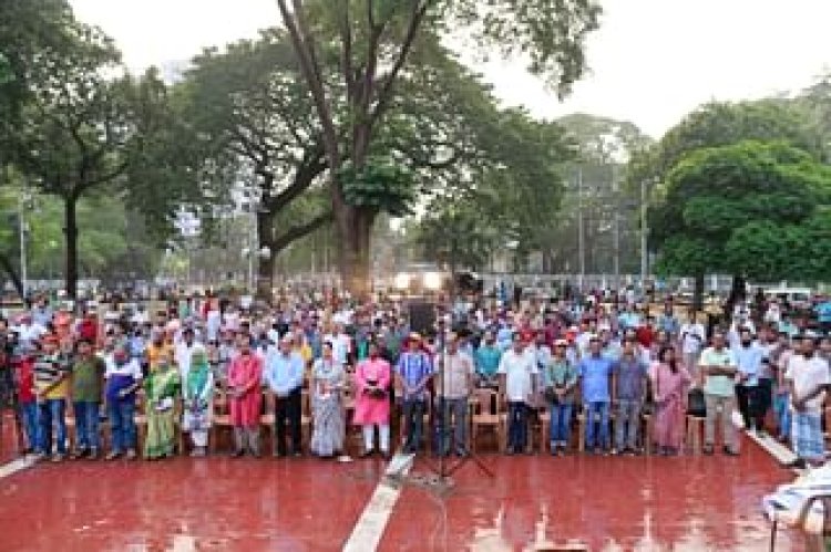 মুক্তিযুদ্ধের চেতনাকে ভূলুণ্ঠিত হতে দেওয়া হবে না : শহিদ মিনারে সাংস্কৃতিক সমাবেশ